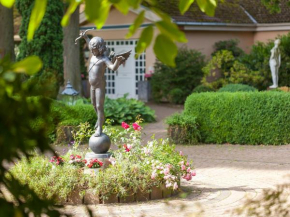Отель Gästehaus Schloss Bothmer  Швармштедт